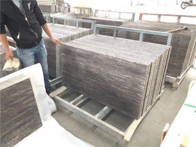 Sidabru šlifuotos travertino plytelės