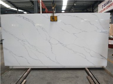 Unikalus Calacatta kvarcas