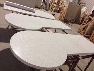 Baltos spalvos Galaxy Quartz stalviršiai