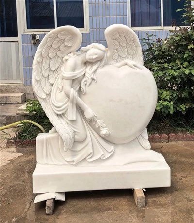 Angelų paminklų statulos