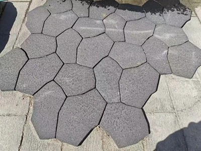 Juodo granito vėliavos