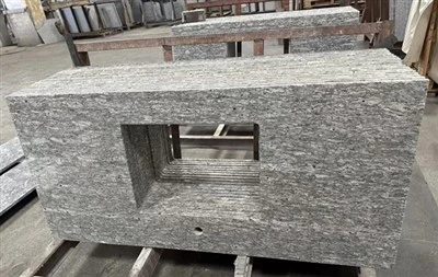 Mėnulio balto granito stalviršiai