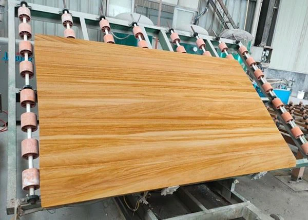 Tiko medienos smiltainis